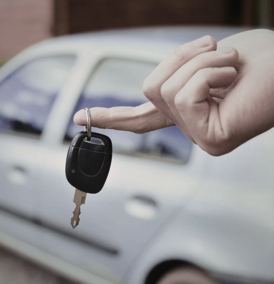 Auto locksmith in Coconut Creek for car key replacement, lockouts, and ignition repair