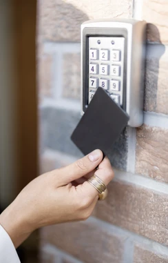 Commercial locksmith Boynton Beach keypad lock and access control service